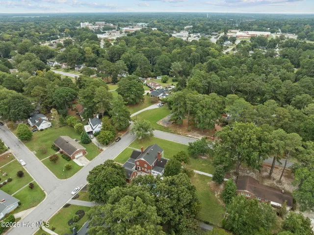 $520,000 | 800 South Howard Circle, Tarboro, NC 27886