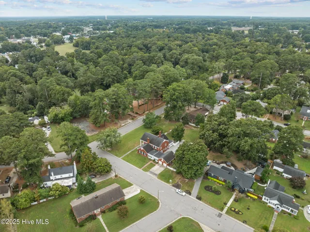 $520,000 | 800 South Howard Circle, Tarboro, NC 27886