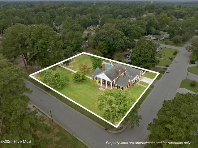 $520,000 | 800 South Howard Circle, Tarboro, NC 27886