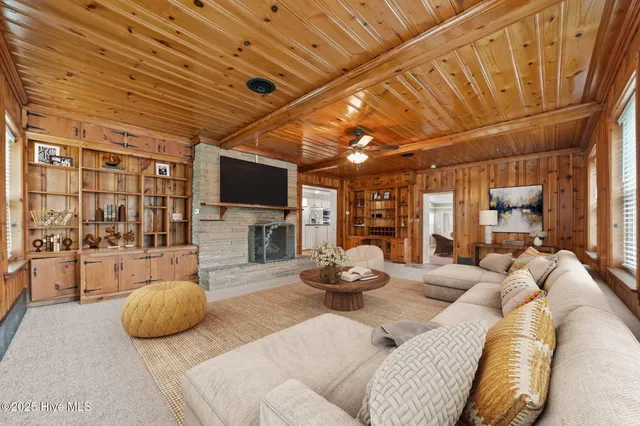 $520,000 | 800 South Howard Circle, Tarboro, NC 27886