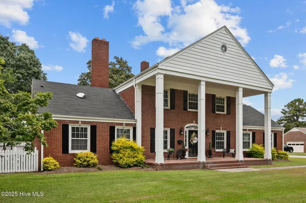 $475,000 | 800 South Howard Circle, Tarboro, NC 27886