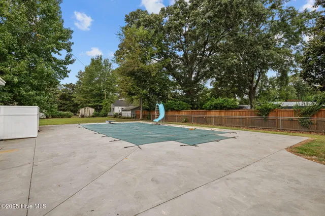 $520,000 | 800 South Howard Circle, Tarboro, NC 27886