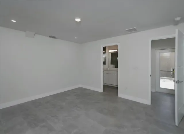 $3,100 | 310 Hibiscus Street, Unit A, Tarpon Springs, FL 34689