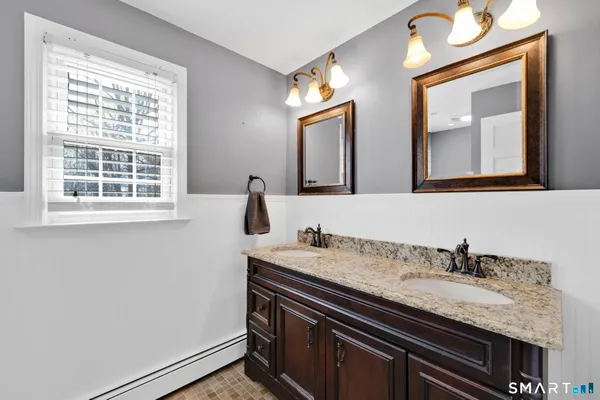 $799,000 | 20 Kitcher Court, Trumbull, CT 06611