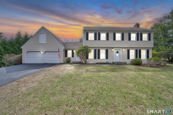 $799,000 | 20 Kitcher Court, Trumbull, CT 06611