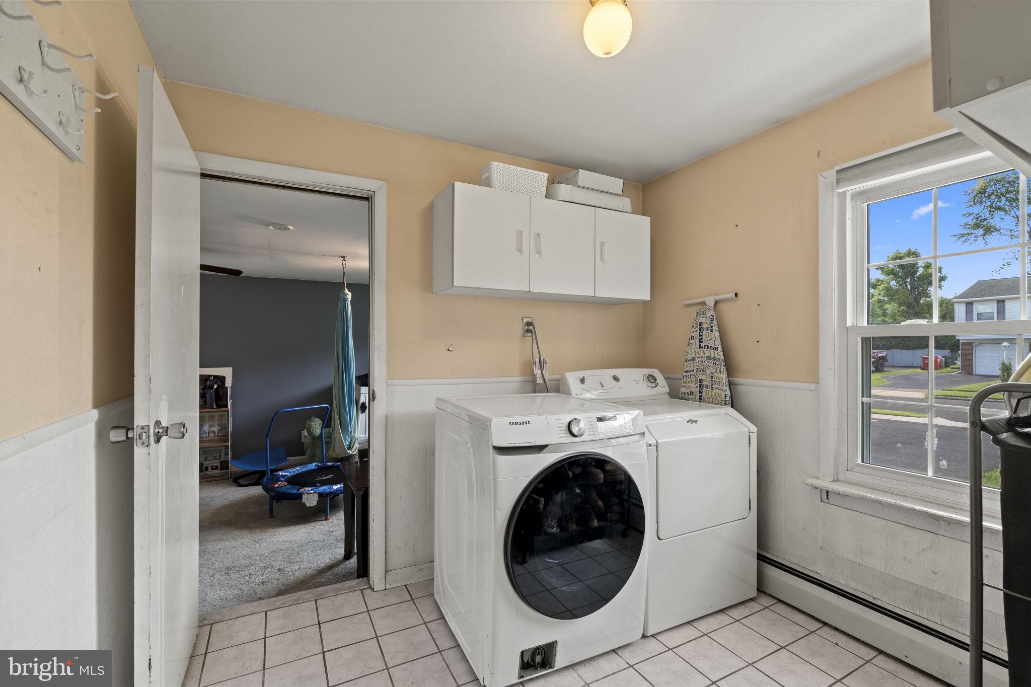 1011 Red Barn Road Warminster, PA 18974 - Photo 6 of 39 1st floor laundry