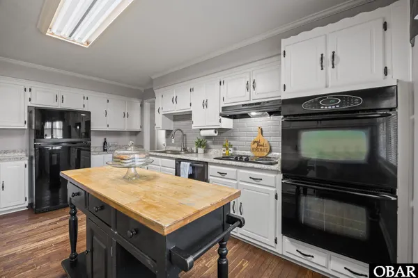 $399,900 | 3366 Caratoke Highway, Currituck, NC 27929