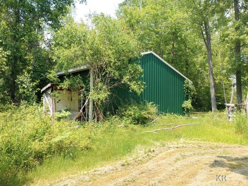 295 West Youngs Road Gladwin, MI 48624 - Photo 32 of 52