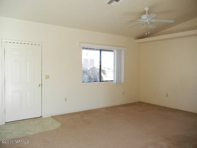 378 Tala Court Rio Rico, AZ 85648 - Photo 5 of 25