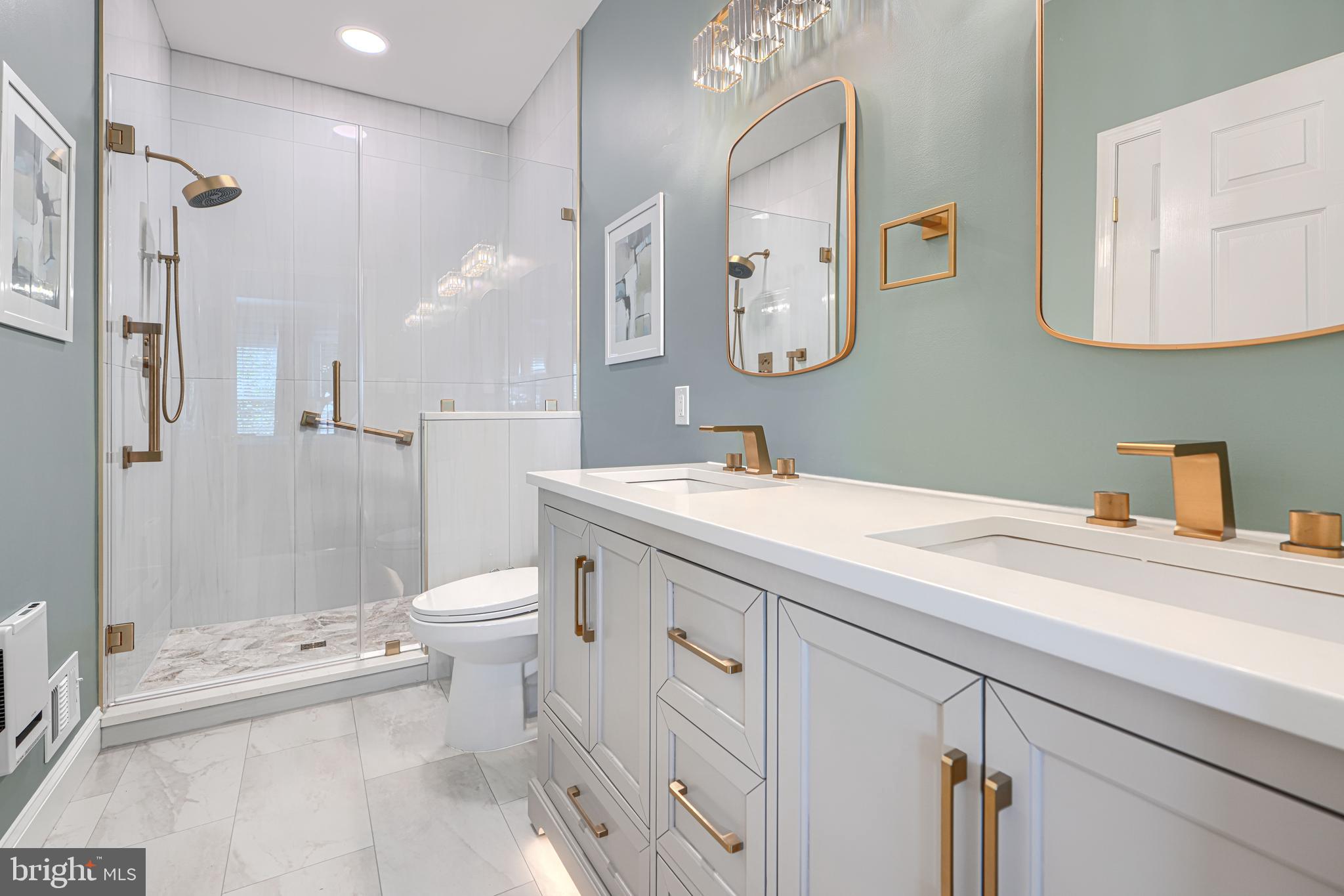 10765 Autumn Splendor Drive, Unit 52 Columbia, MD 21044 - Photo 18 of 29 Gleaming updated primary bath