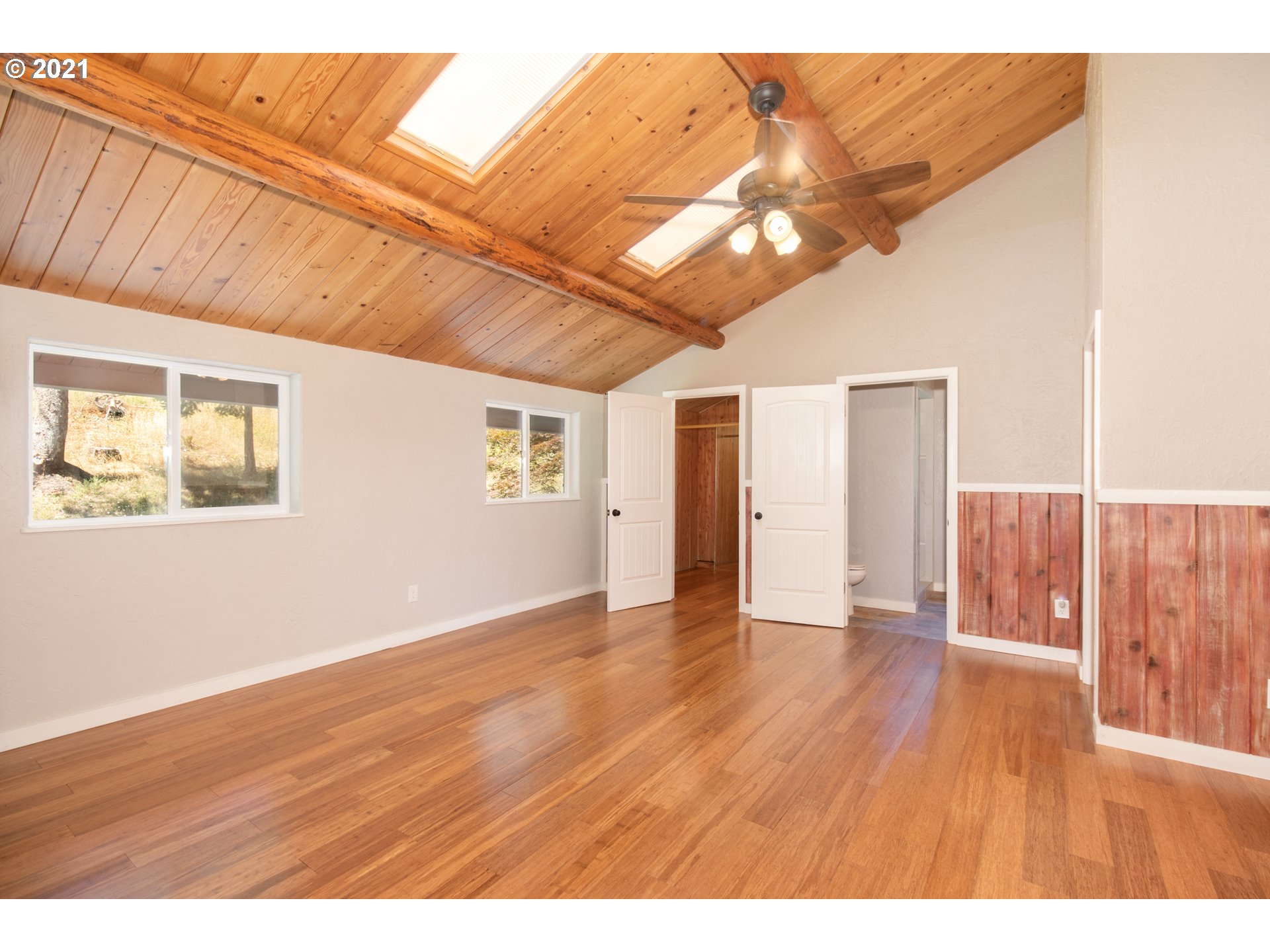 466 Cleveland Loop Road Roseburg, OR 97471 - Photo 14 of 32 Gallery Image 14
