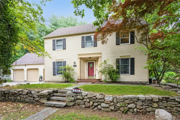 $599,000 | 324 Garrison Woods Lane, Wallkill, NY 12589