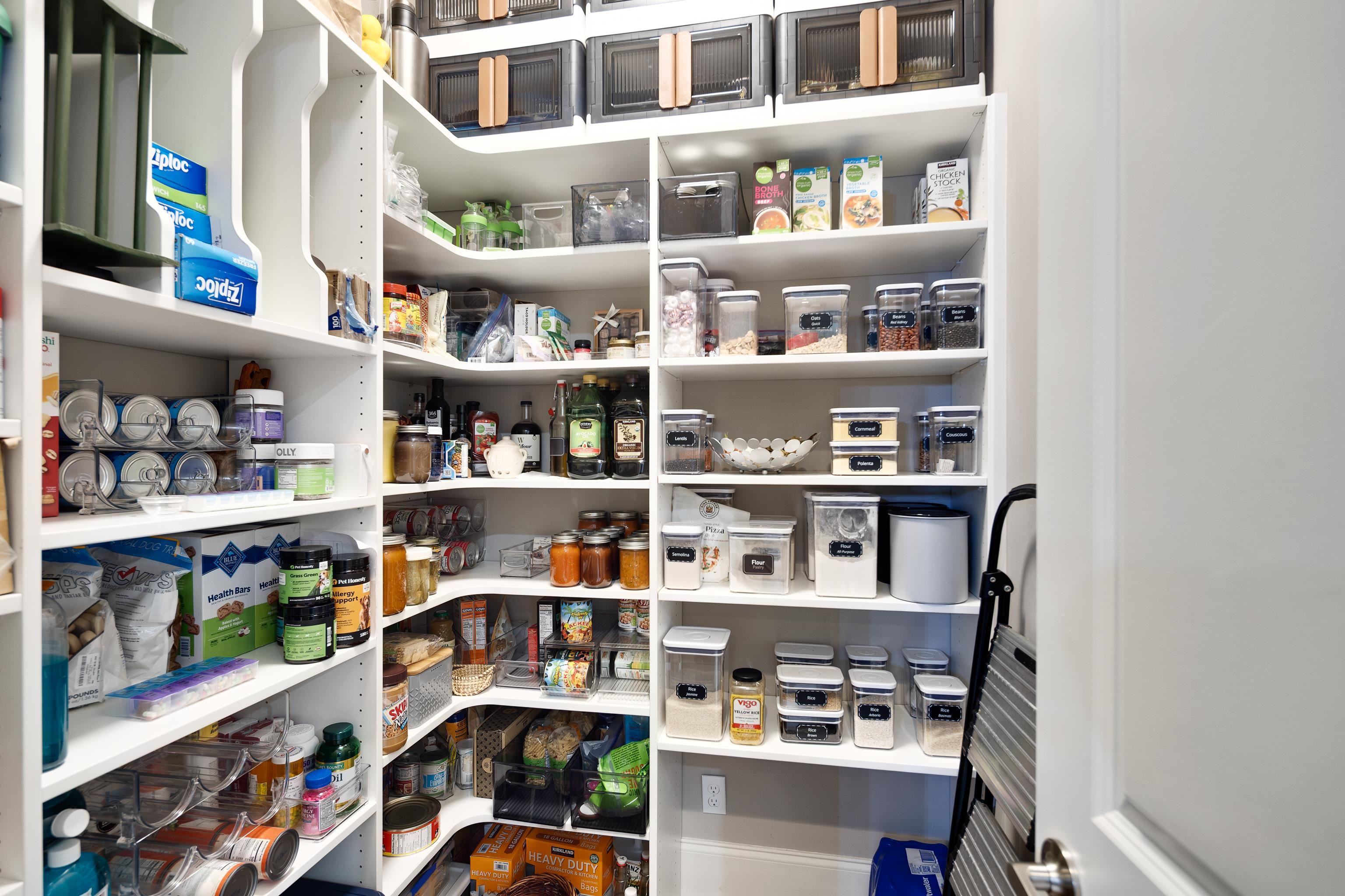 35 Spruce Valley Lane Piperton, TN 38017 - Photo 16 of 39 a store with glass top of shelves