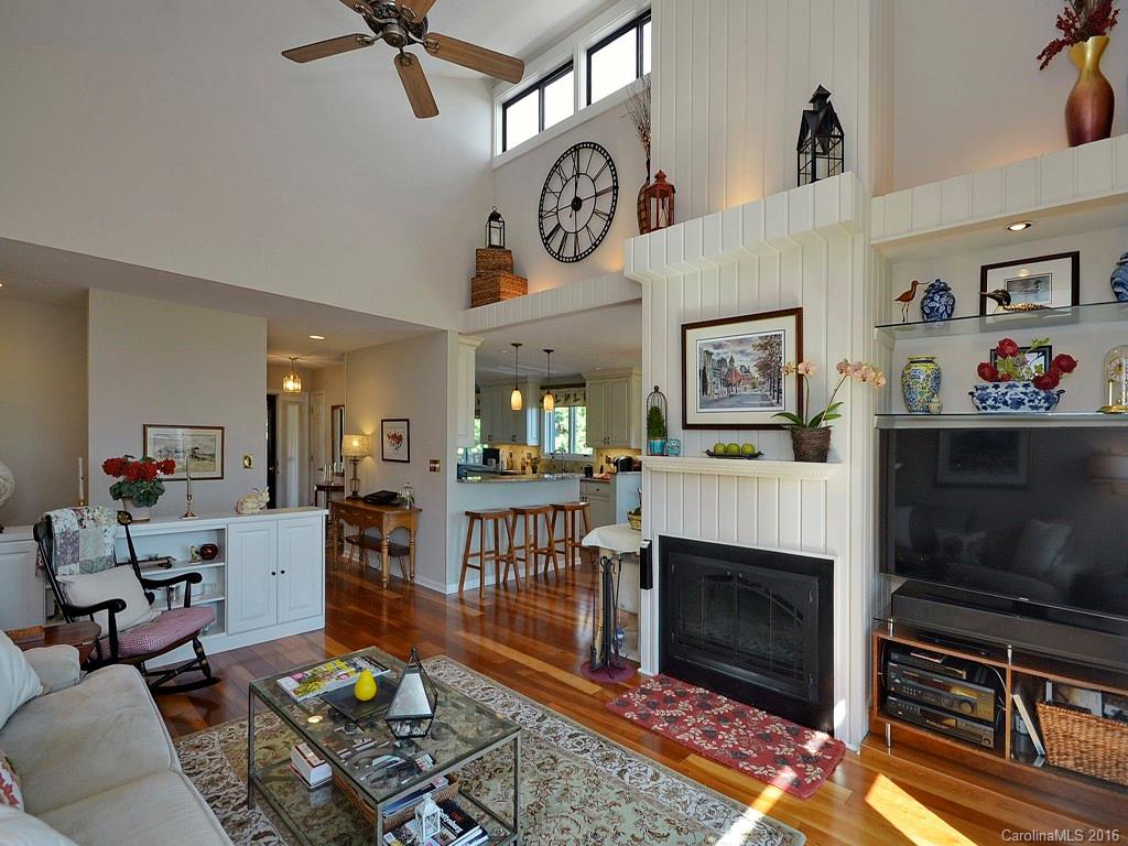 137 Country Ridge Road, Unit 11 Hendersonville, NC 28739 - Photo 4 of 24
