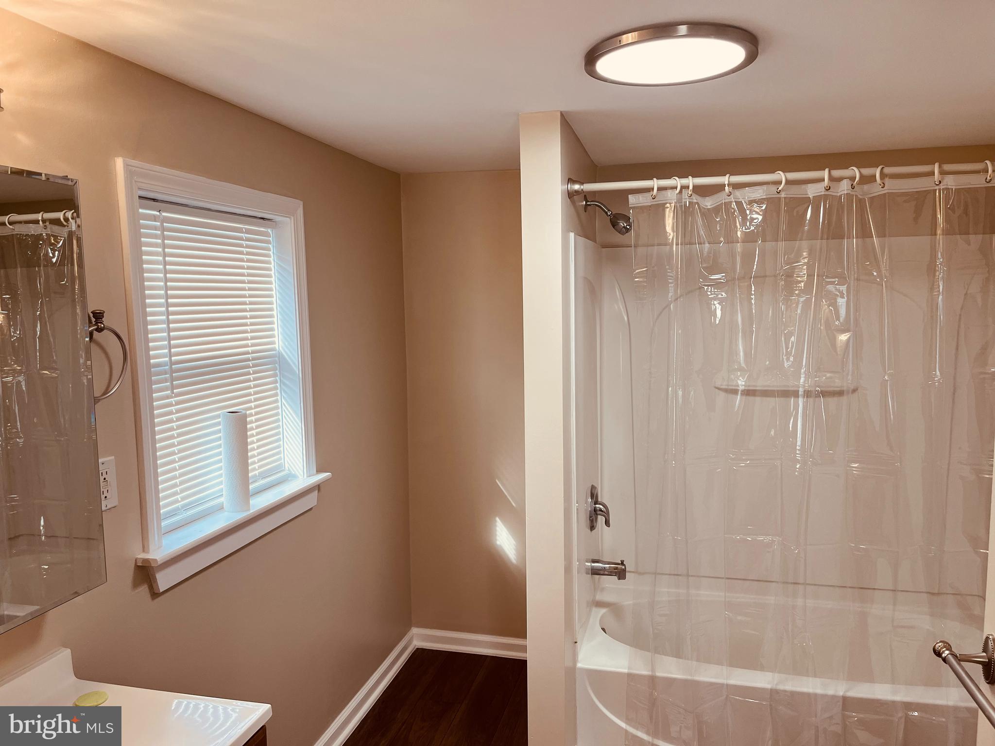 116 East Columbia Road Enola, PA 17025 - Photo 24 of 38 2nd Level Full Bath