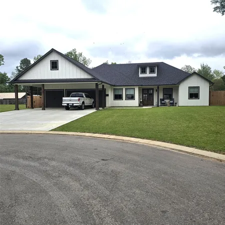 $449,900 | 111 Bluegill Drive, Shepherd, TX 77371