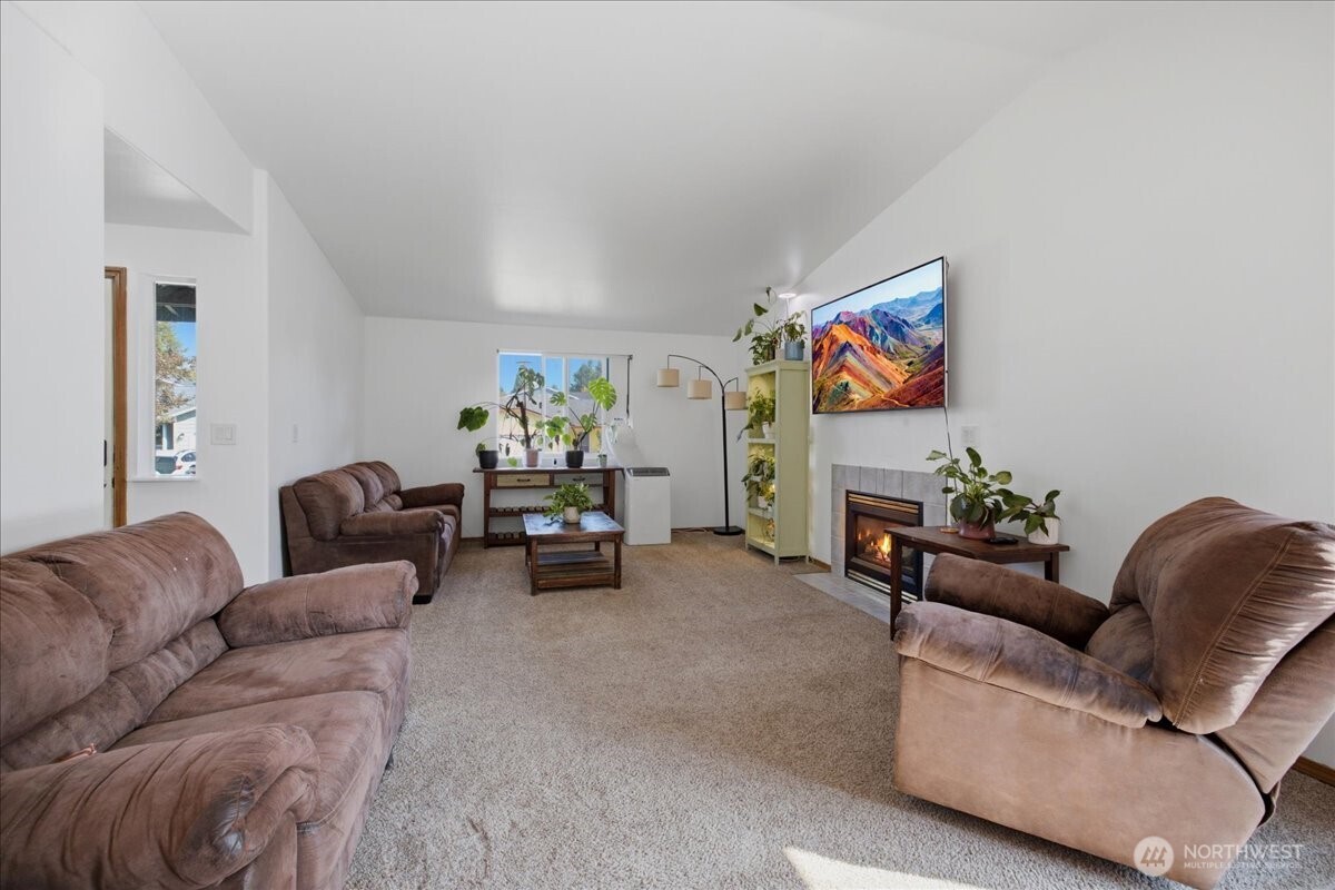 920 Perkins Way Sultan, WA 98294 - Photo 5 of 30 Gallery Image 5