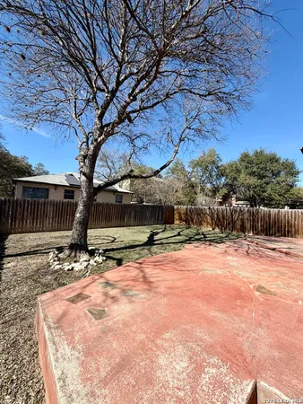 $2,000 | 14803 Academy Oak, San Antonio, TX 78247