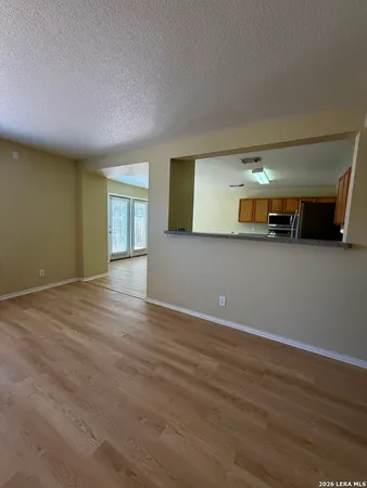 $2,000 | 14803 Academy Oak, San Antonio, TX 78247