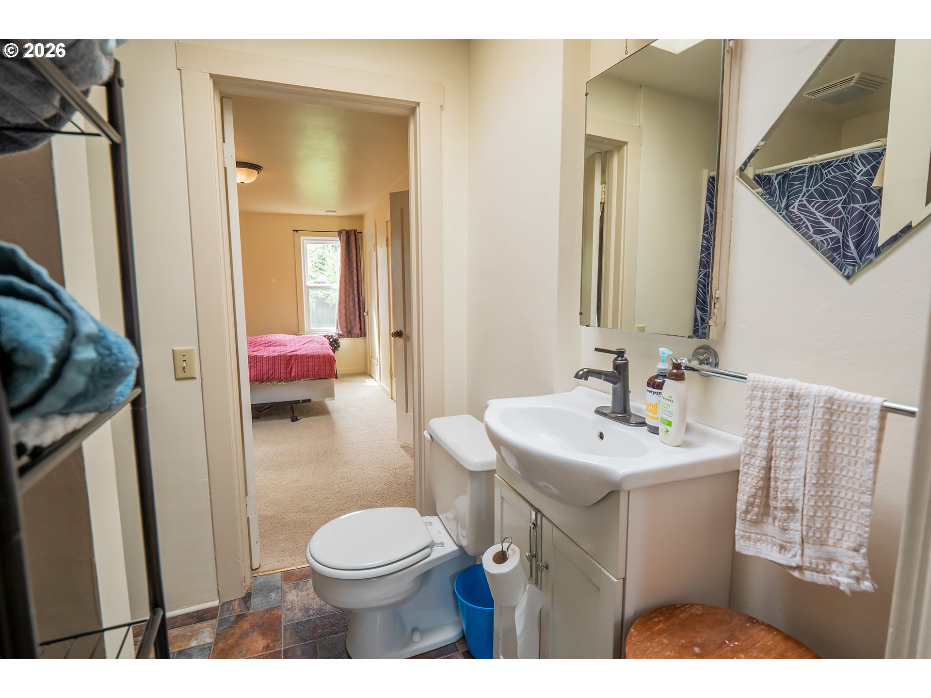 300 21st Street Springfield, OR 97477 - Photo 15 of 37 Bedroom, Primary