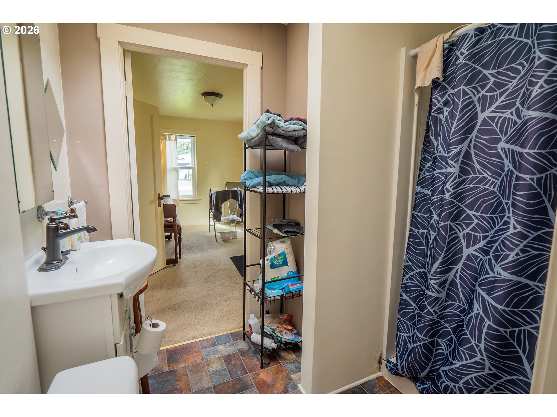 300 21st Street Springfield, OR 97477 - Photo 16 of 37 Bedroom, Primary