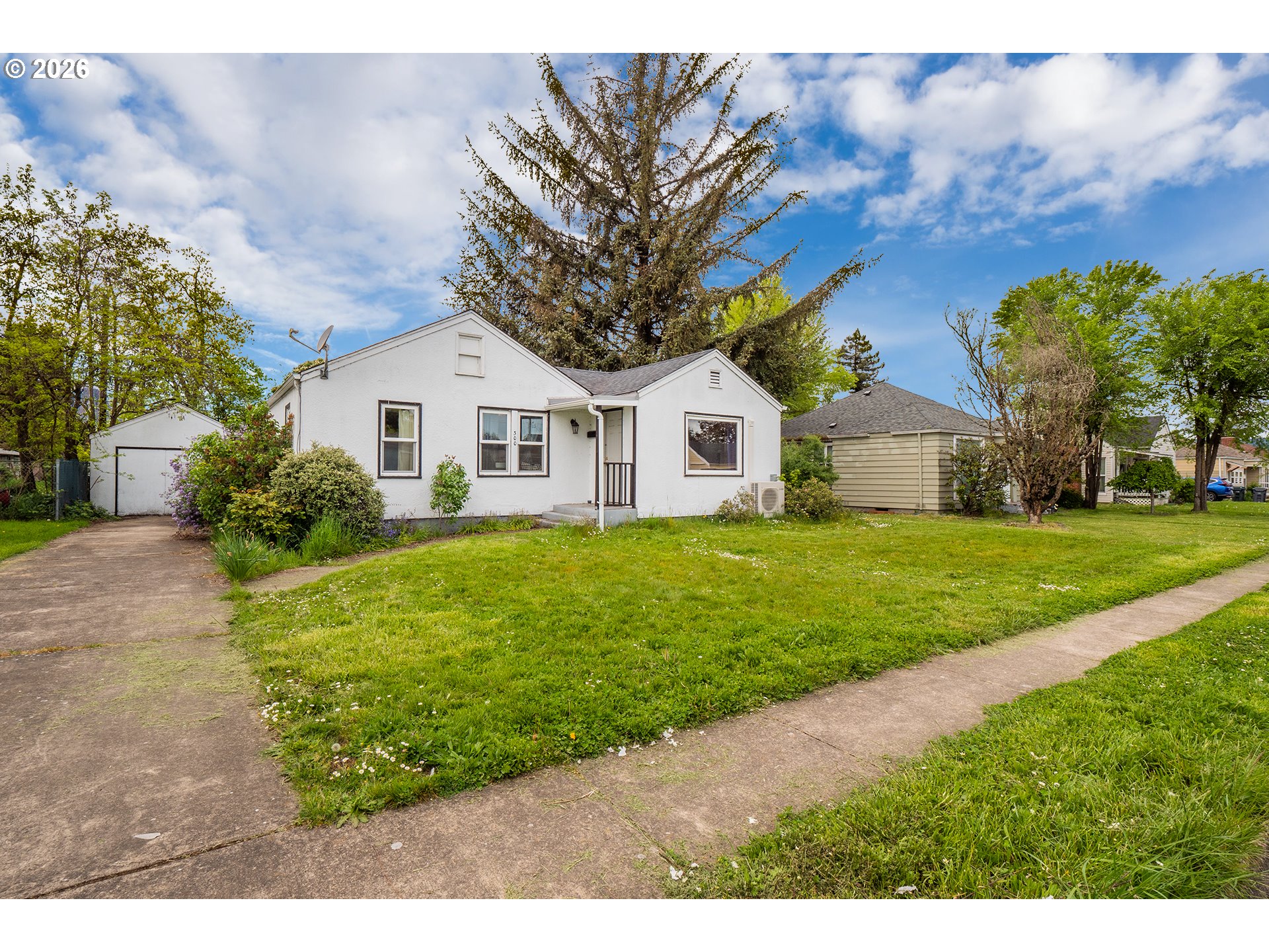 300 21st Street Springfield, OR 97477 - Photo 31 of 37