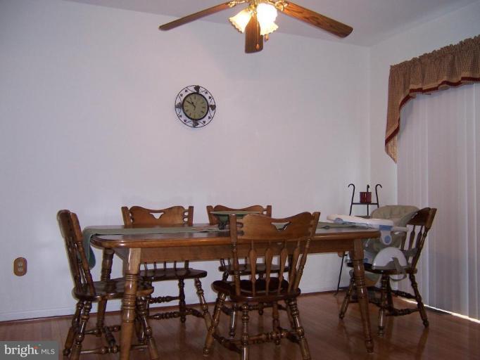 219 Roth Avenue Taneytown, MD 21787 - Photo 12 of 29 Dining Area