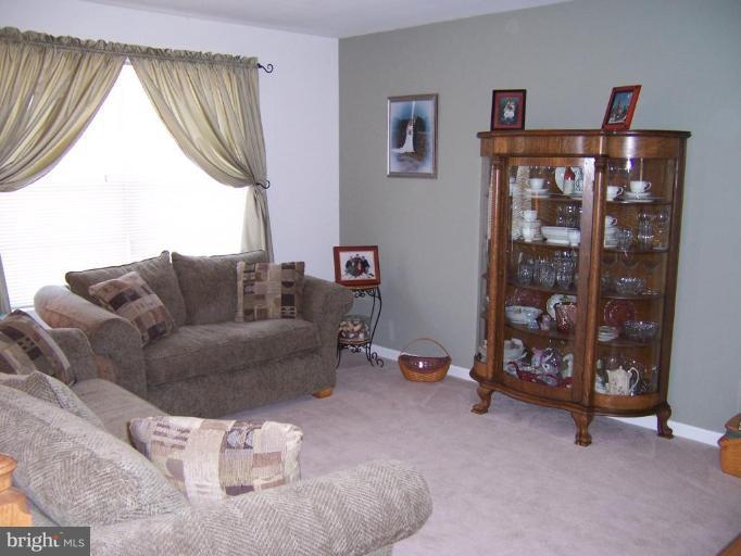 219 Roth Avenue Taneytown, MD 21787 - Photo 14 of 29 Living Room #2