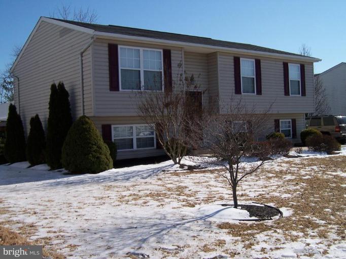 219 Roth Avenue Taneytown, MD 21787 - Photo 3 of 29 Exterior #2