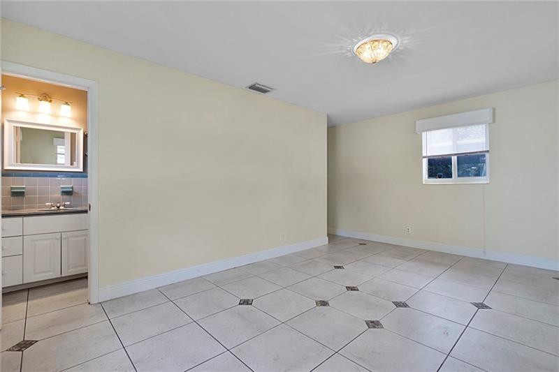 2611 Northeast 20th Avenue Lighthouse Point, FL 33064 - Photo 22 of 25 Photo 22