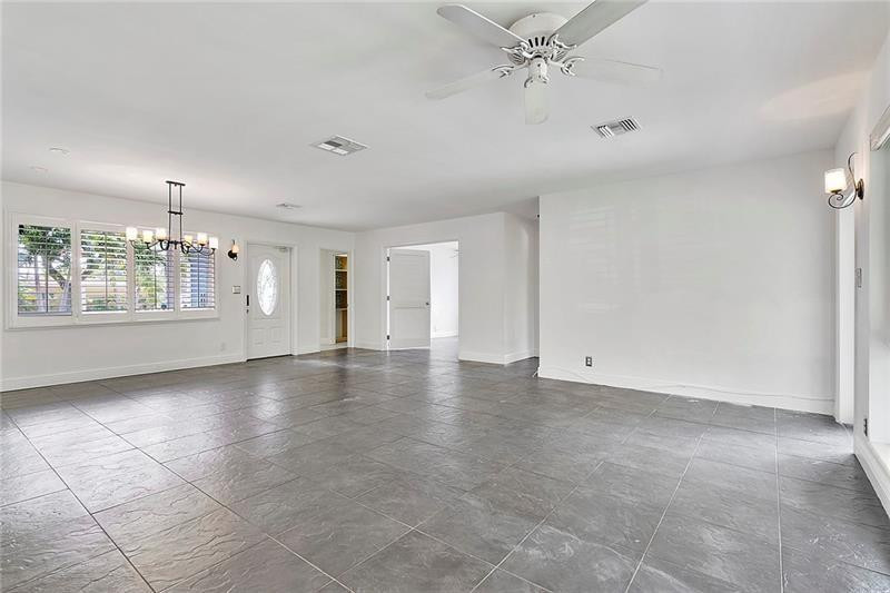 2611 Northeast 20th Avenue Lighthouse Point, FL 33064 - Photo 5 of 25 Photo 5