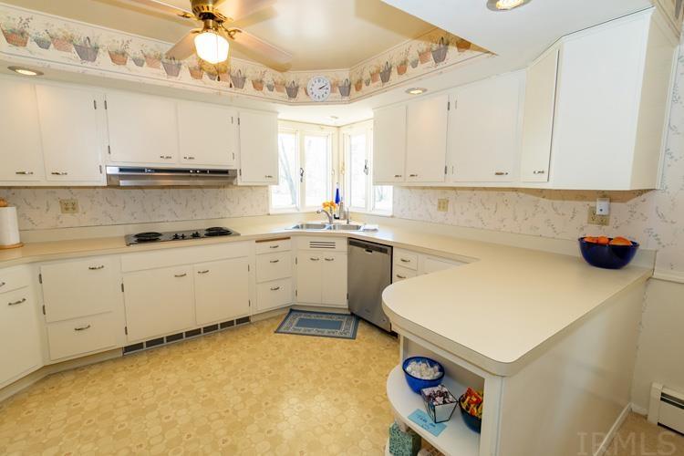 20127 Whitmer Road South Bend, IN 46614 - Photo 6 of 34 Gallery Image 6