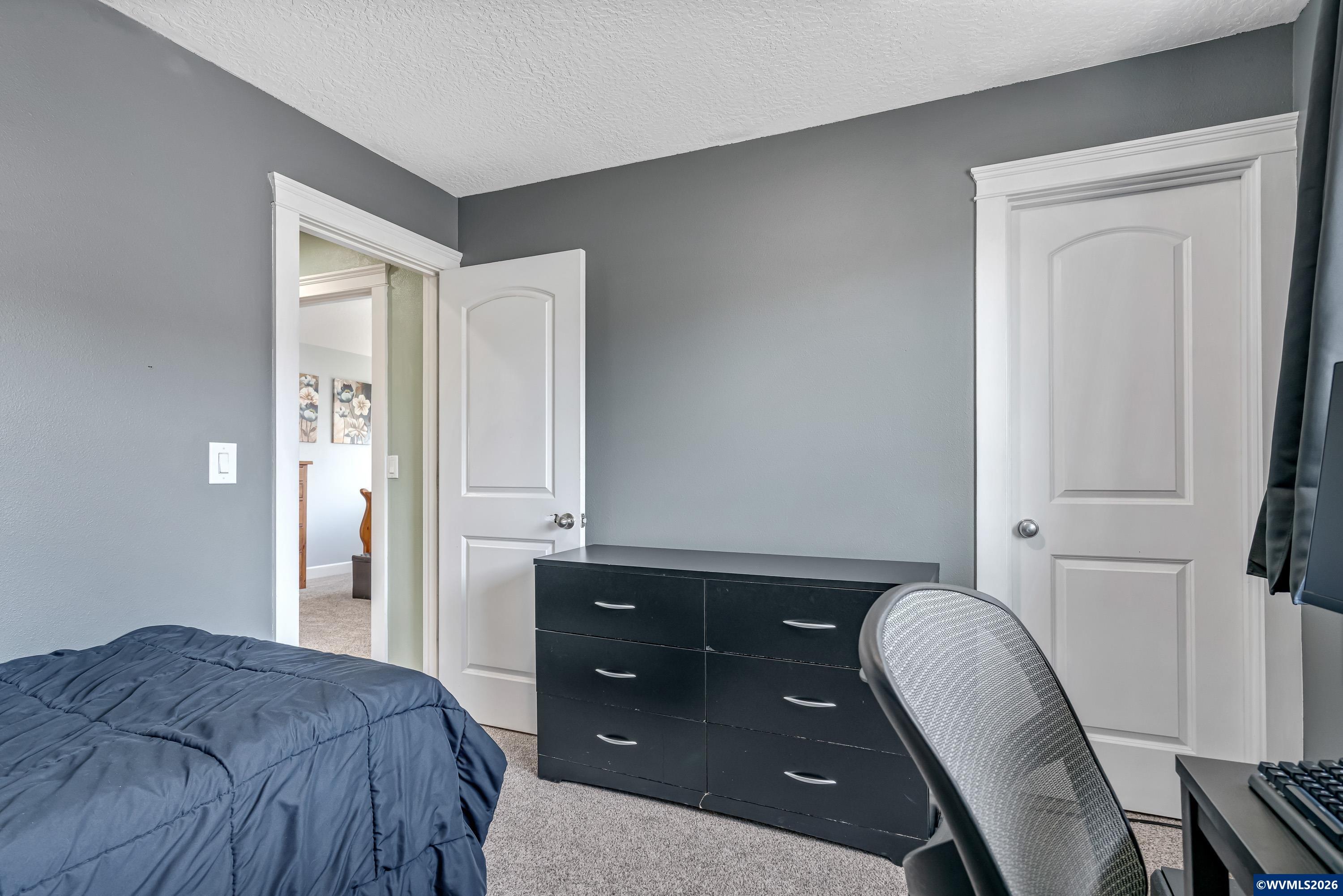 5128 Yukon Court Northeast Salem, OR 97305 - Photo 34 of 41