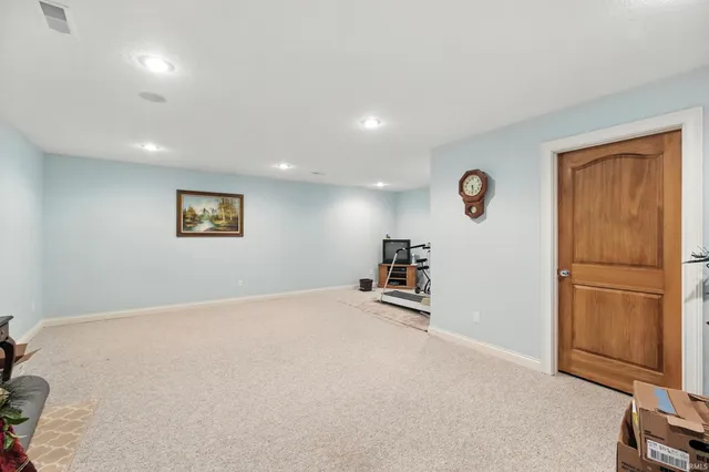 $995,000 | 4800 South 930 East, Wolcottville, IN 46795