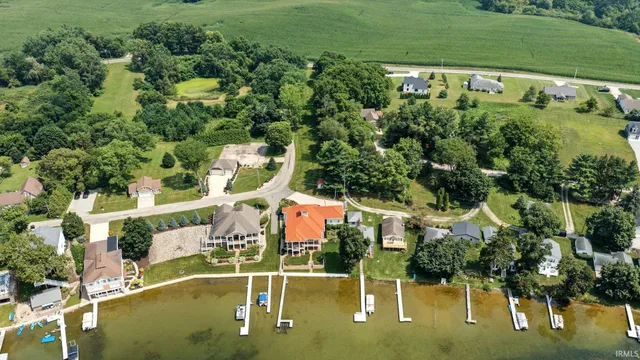 $995,000 | 4800 South 930 East, Wolcottville, IN 46795