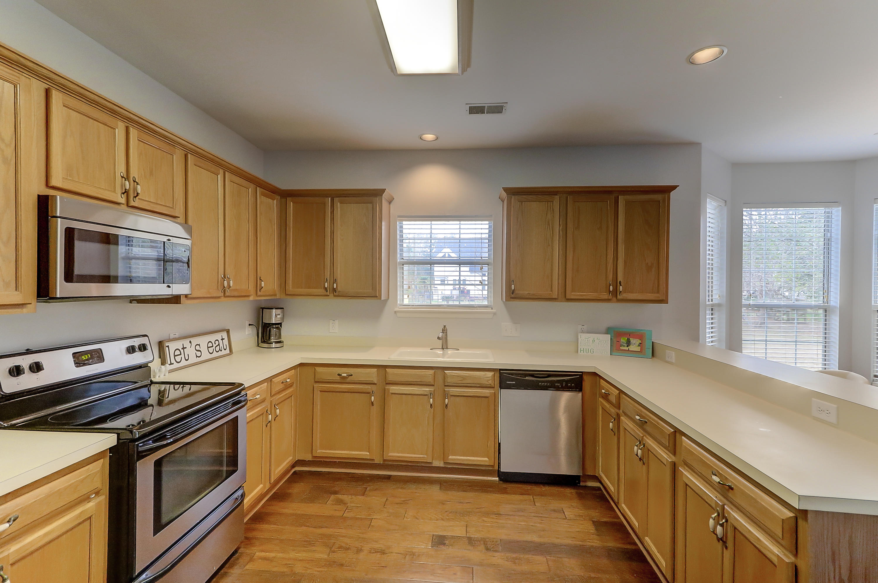 2785 Merwether Lane Mount Pleasant, SC 29466 - Photo 18 of 51 2785 Merwether (29)