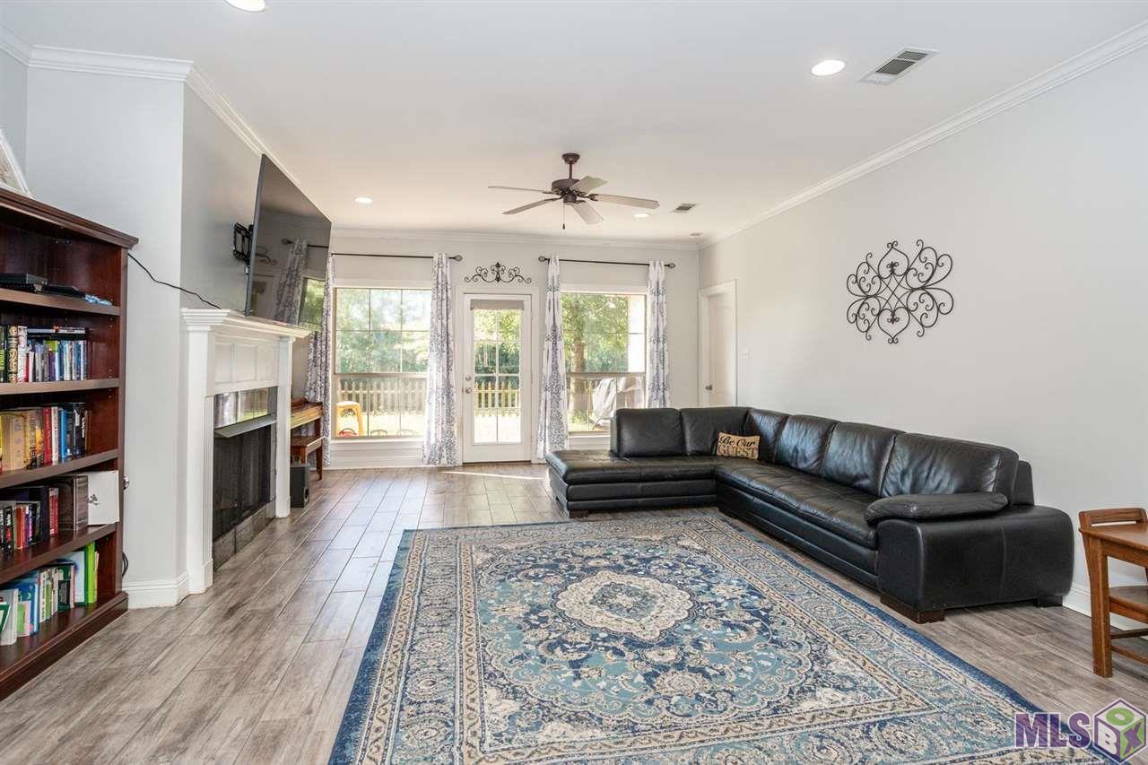 10136 Springtree Avenue Baton Rouge, LA 70810 - Photo 7 of 14 Gallery Image 7