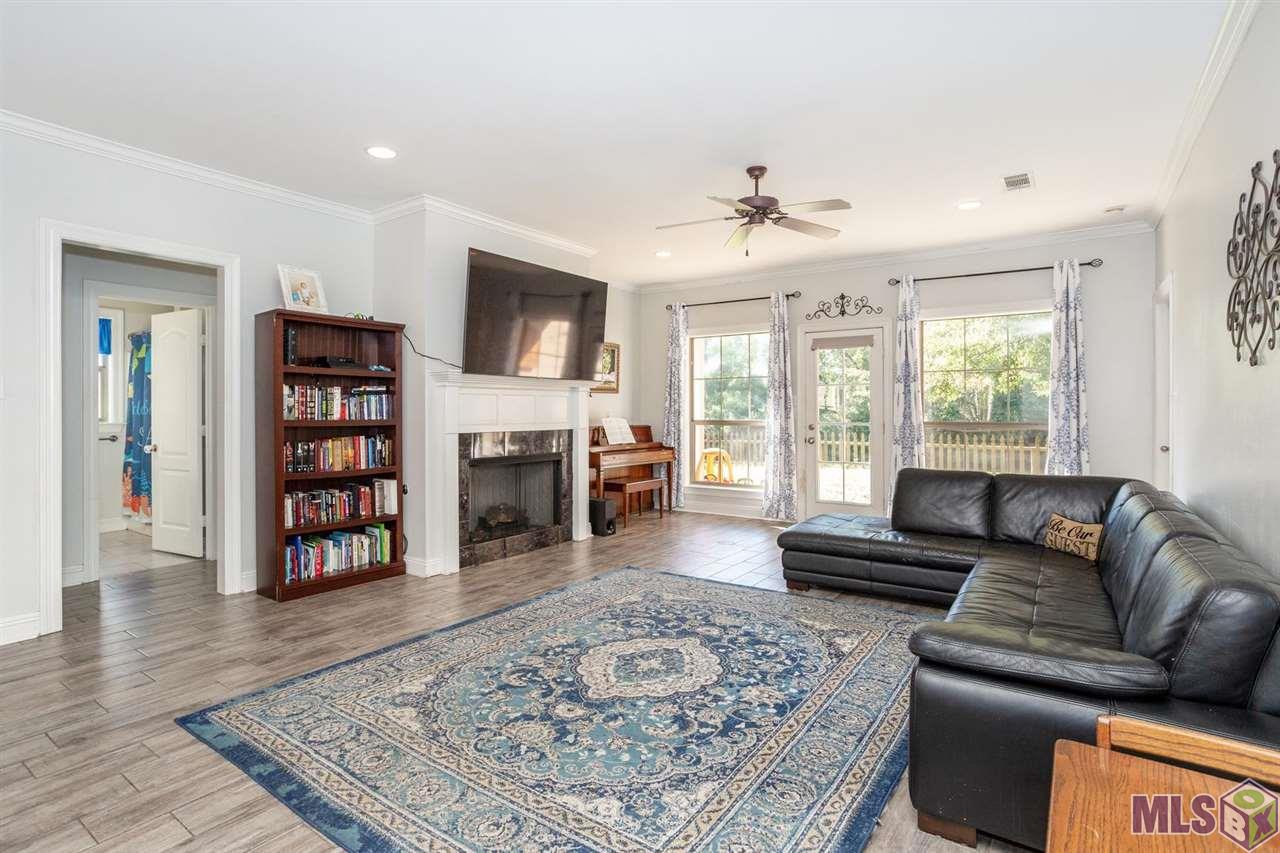 10136 Springtree Avenue Baton Rouge, LA 70810 - Photo 8 of 14 Gallery Image 8