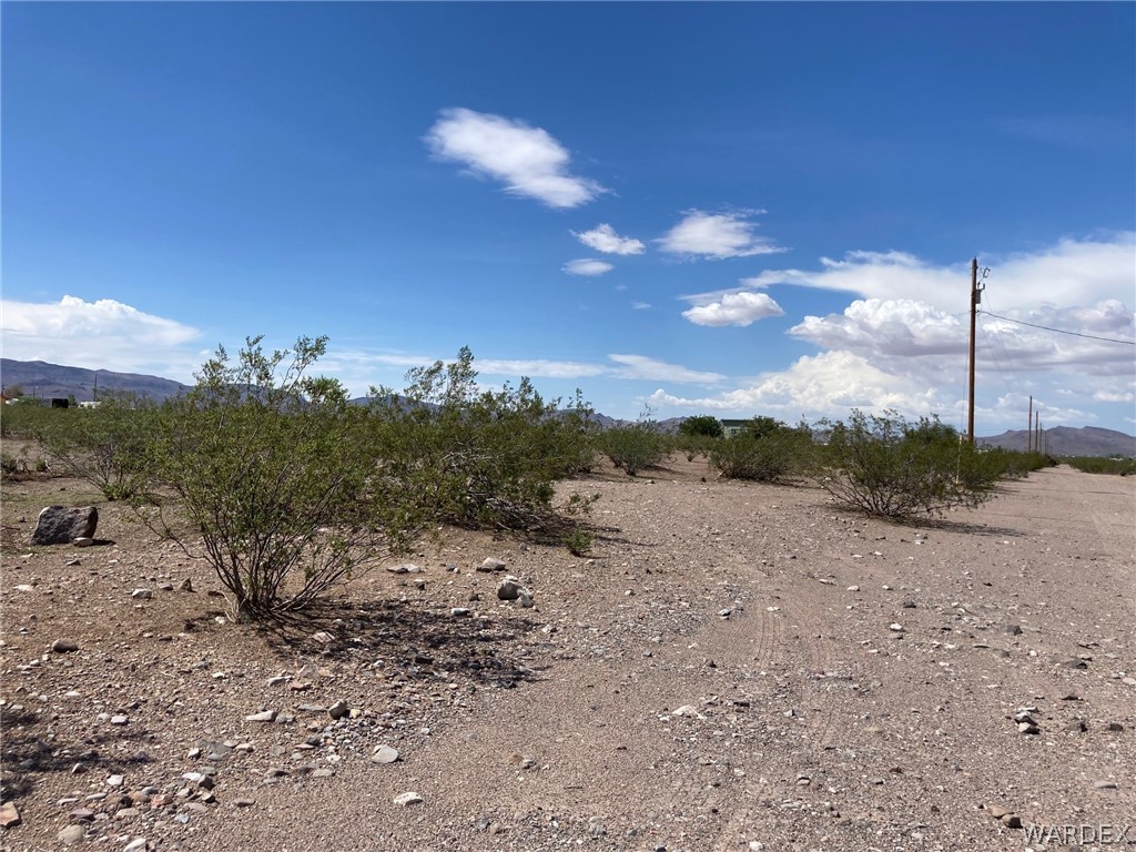 . North Escuela Road Golden Valley, AZ 86413 - Photo 3 of 18 Gallery Image 3