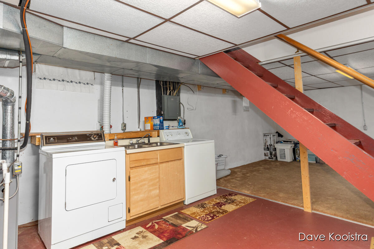 5064 Green Meadow Road Kalamazoo, MI 49009 - Photo 19 of 33 IMG_1014