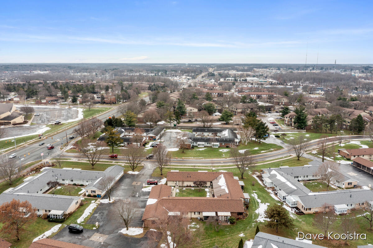 5064 Green Meadow Road Kalamazoo, MI 49009 - Photo 31 of 33 IMG_1029