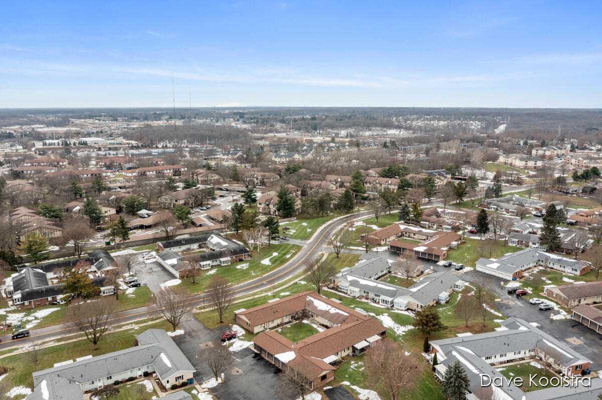 5064 Green Meadow Road Kalamazoo, MI 49009 - Photo 32 of 33 IMG_1030