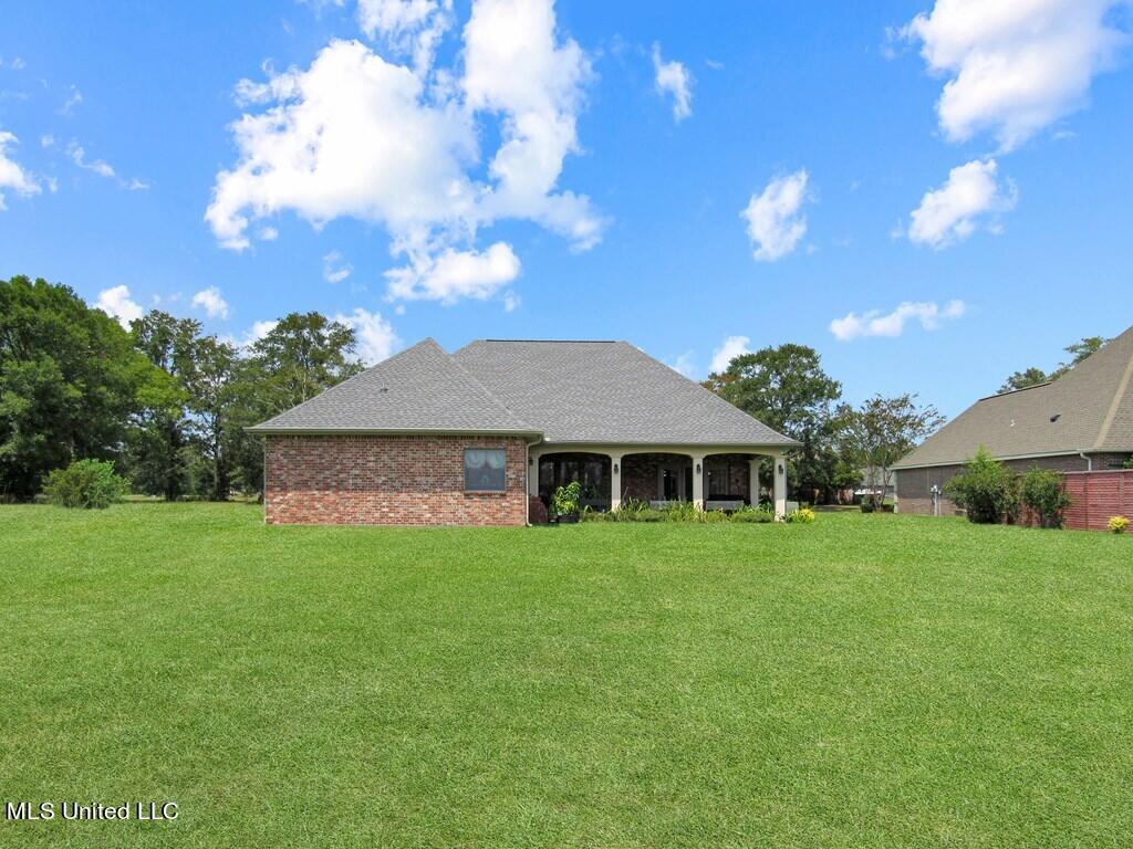 405 Hood Point Picayune, MS 39466 - Photo 22 of 27 hood-rear