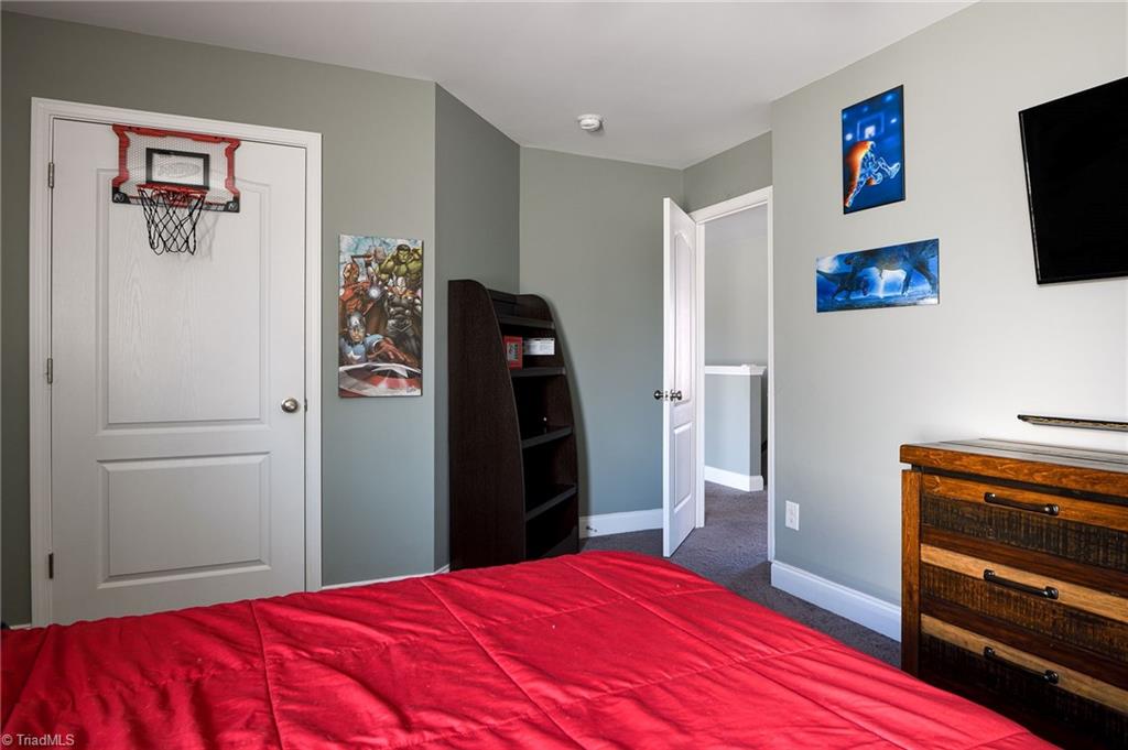 2929 Fernley Court High Point, NC 27262 - Photo 27 of 36