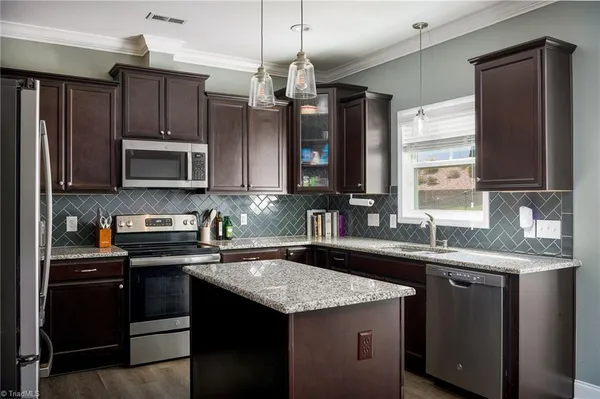 $550,000 | 2929 Fernley Court, High Point, NC 27262