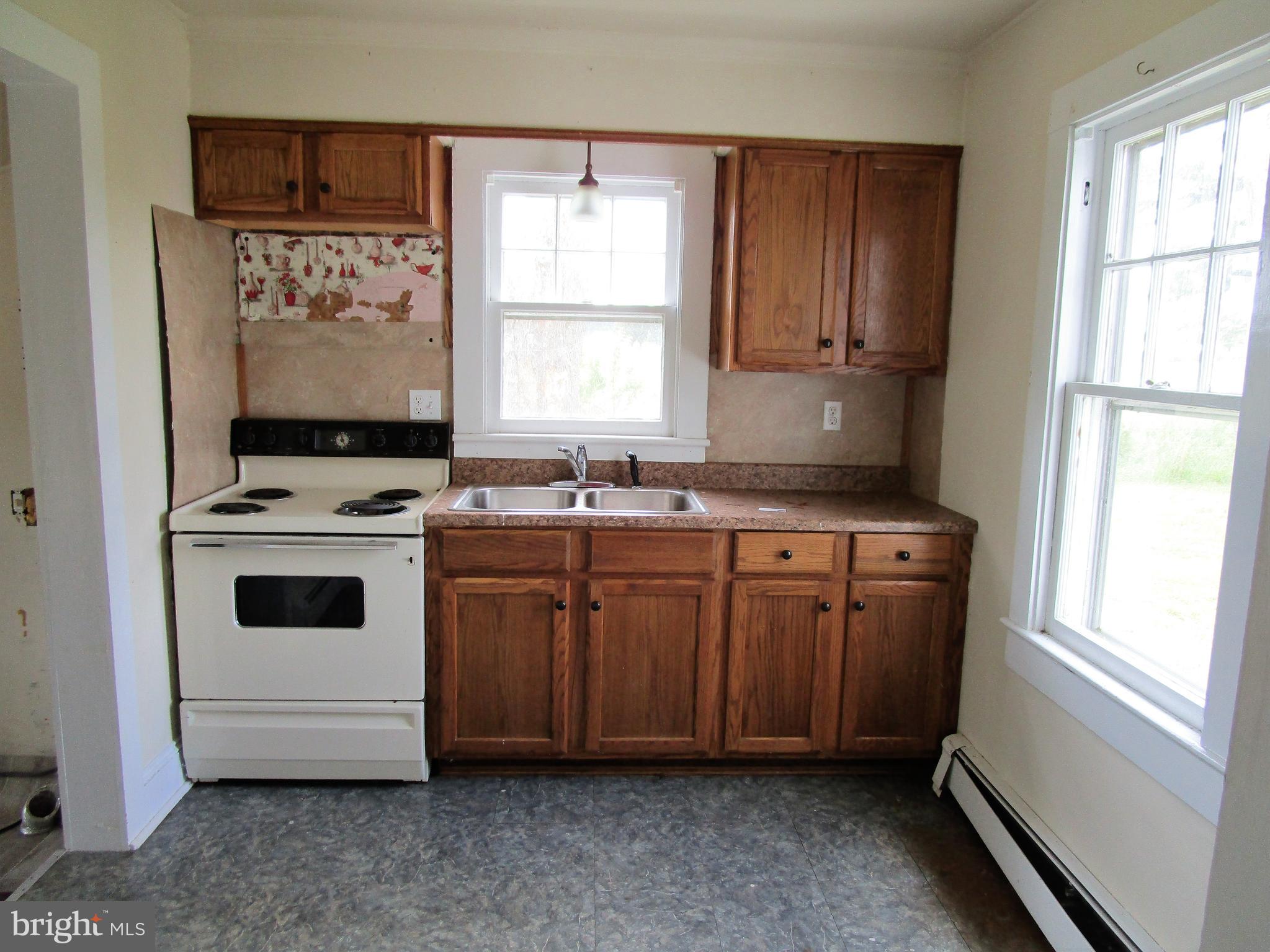 8330 Little Brown Road Eden, MD 21822 - Photo 11 of 34 kitchen