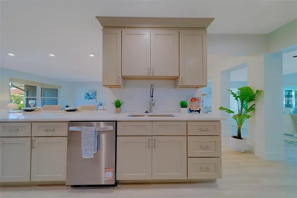 $2,349,900 | 207 Midway Island, Clearwater Beach, FL 33767