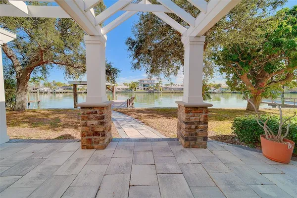 $2,349,900 | 207 Midway Island, Clearwater Beach, FL 33767