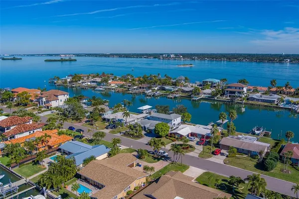 $2,349,900 | 207 Midway Island, Clearwater Beach, FL 33767