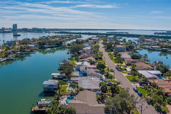 $2,349,900 | 207 Midway Island, Clearwater Beach, FL 33767